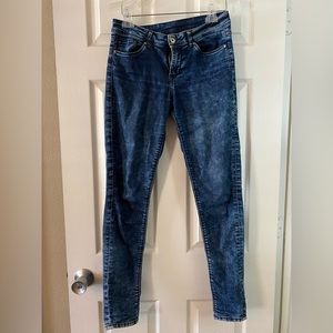 Skinny jeans, size 8 brand is H&M